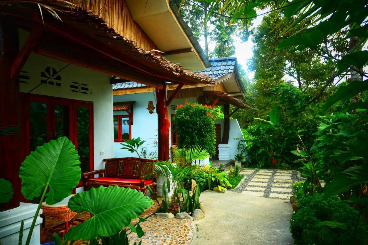 Sumatra Orangutan Discovery Villa Bukit Lawang Kültér fotó